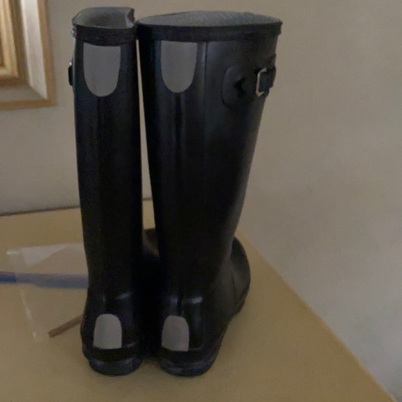 Matte Black Hunter Rainboots - Picture 6 of 11
